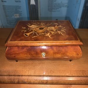 original deirchet musical box